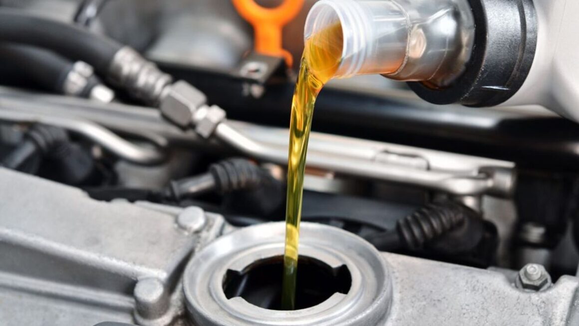 Professional Engine Oil Service in Dubai - Exotics Cars Automotive Garage
